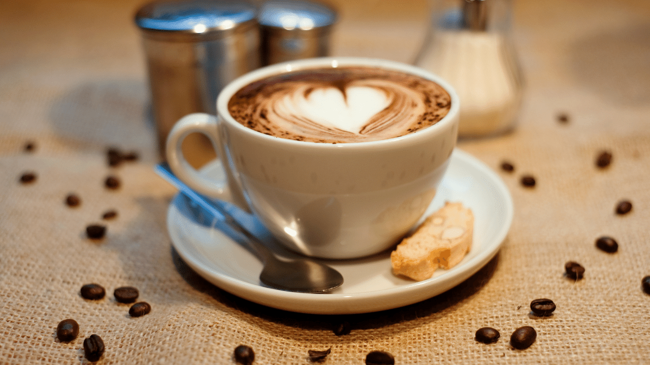 What Is The Difference Between A Wet Cappuccino And A Latte? 2023